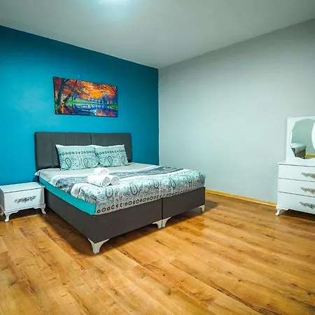Apartament Yaghane