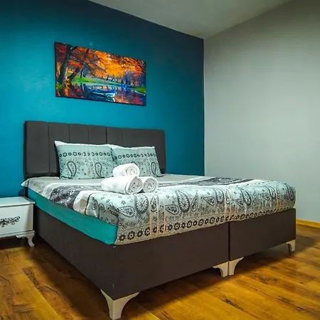 Apartament Yaghane *