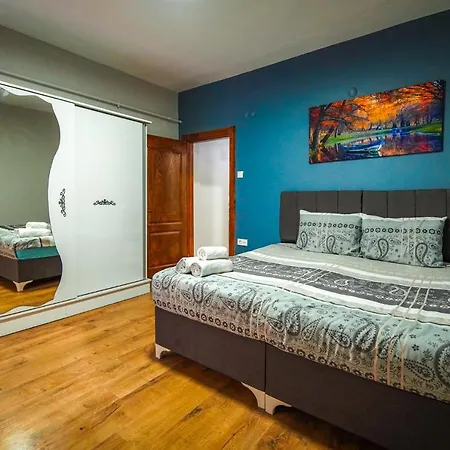 Apartament Yaghane