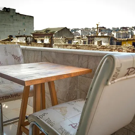 Yaghane Apartment