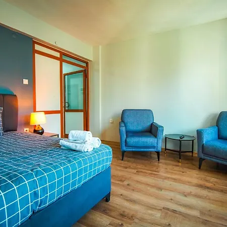 Apartment Yaghane *